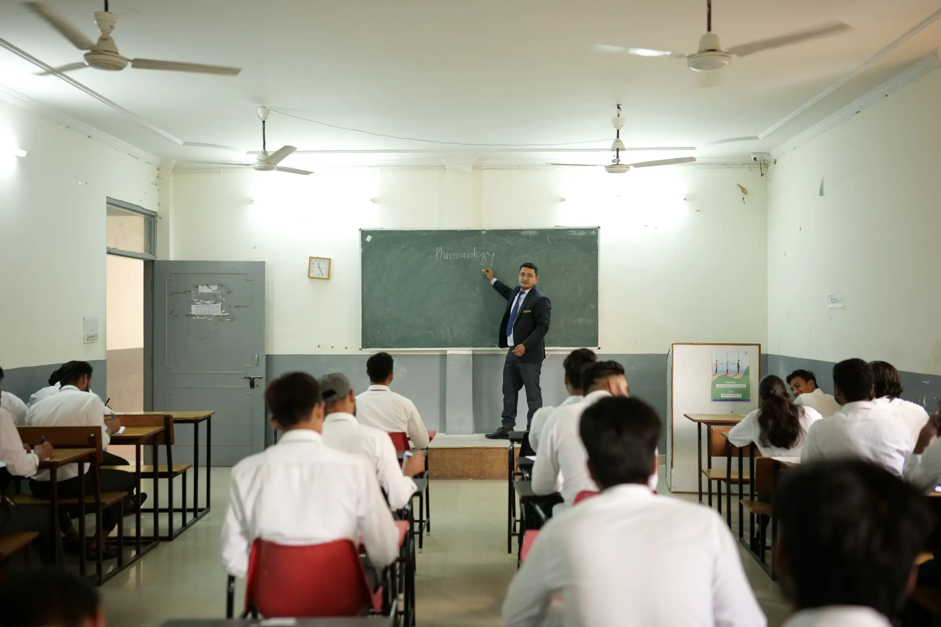 siddharth-group-institutions-dehradun-pharmacy