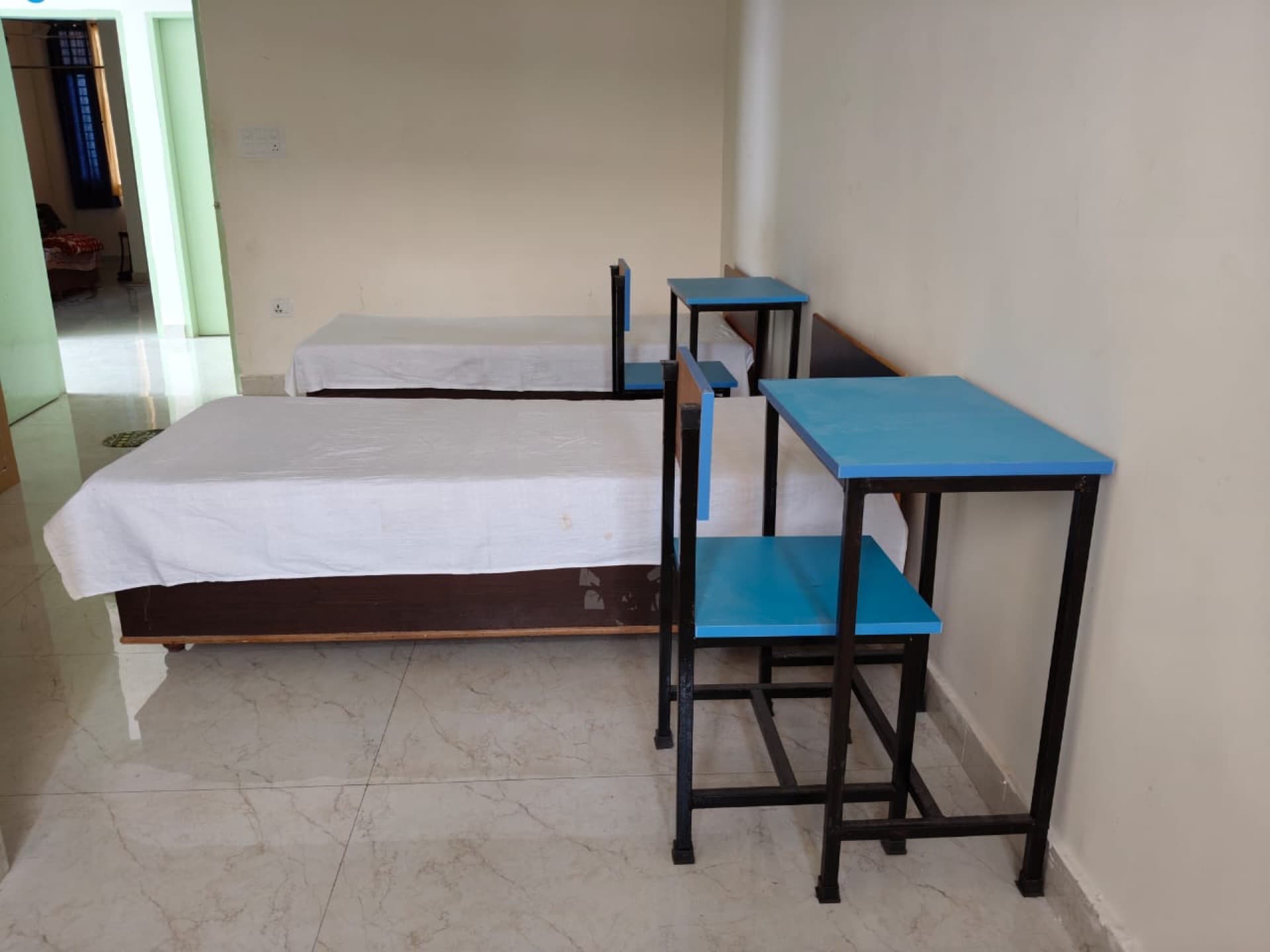 Hostel 4